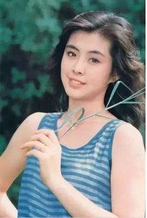 歪歪女明星,揭秘娱乐圈的时尚风向标