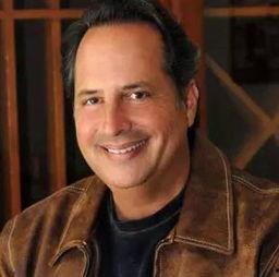 患皮肤病的明星,揭秘患皮肤病明星的美丽坚持